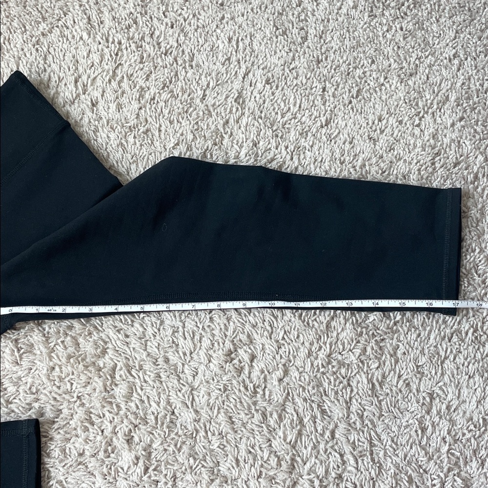 Alo crop leggings - Picture 7 of 8